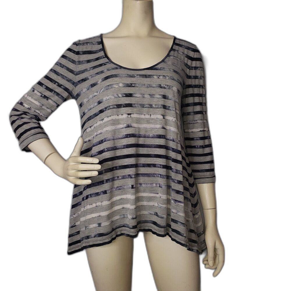 CALVIN KLEIN JEANS Gray and Black Striped Asymmetrical Hem T Shirt Size Medium